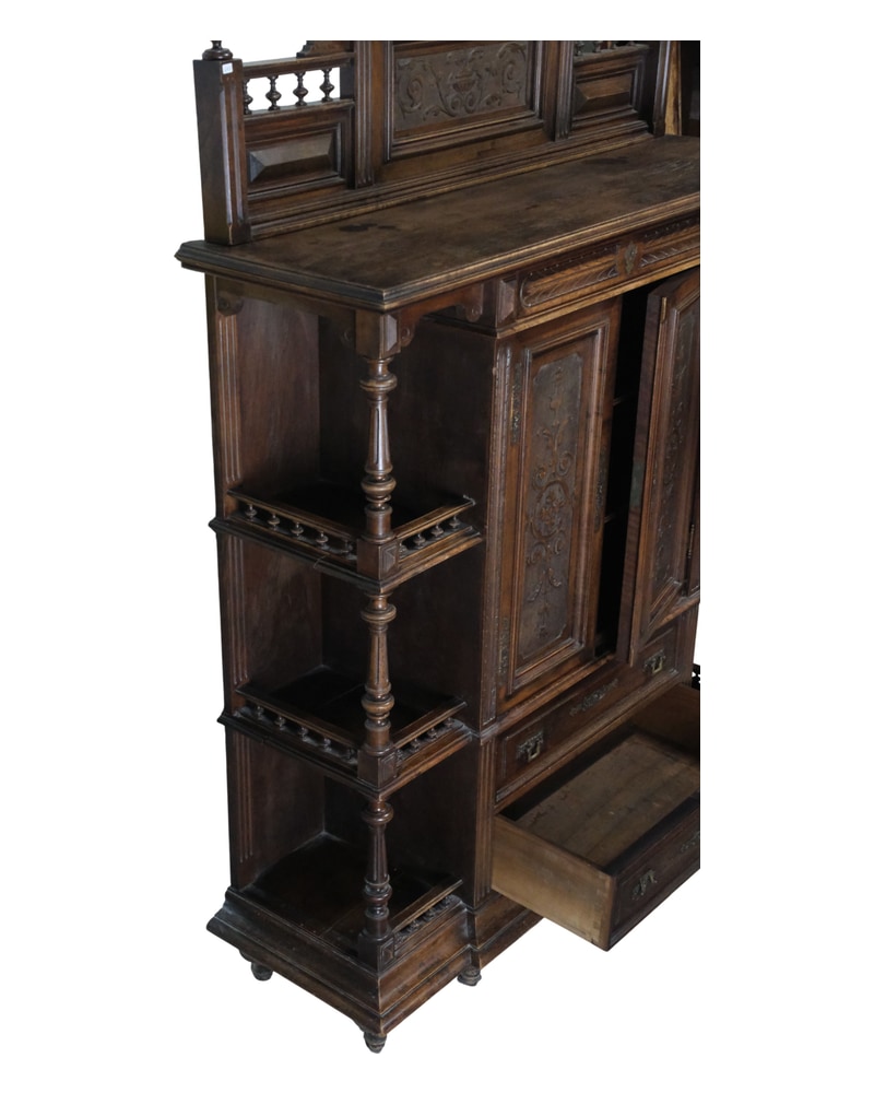 19th Century Walnut Sideboard - 12/19