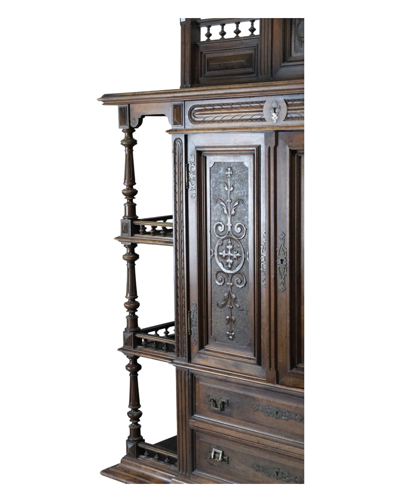 19th Century Walnut Sideboard - 6/19
