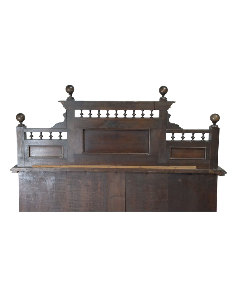 19th Century Walnut Sideboard - 17/19