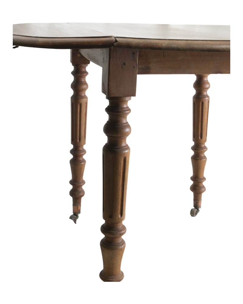 19th Century Round Oak Table with Leaves and Wheels - 3/5