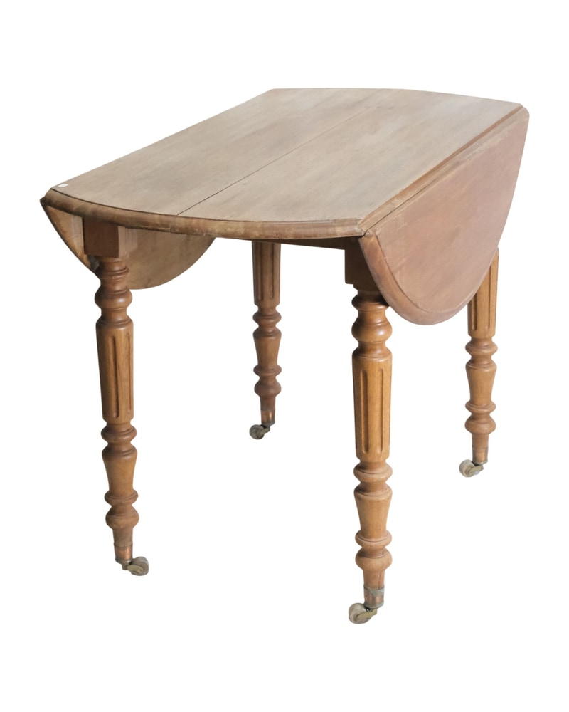 Mesa Redonda de Roble del Siglo XIX con Alas y Ruedas