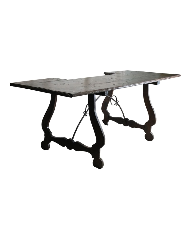 18th Century Castilian Desk with Forged Iron Scrolls - 2/7