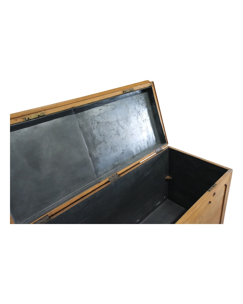 20th Century Pine Chest with Zinc Lining - 8/10