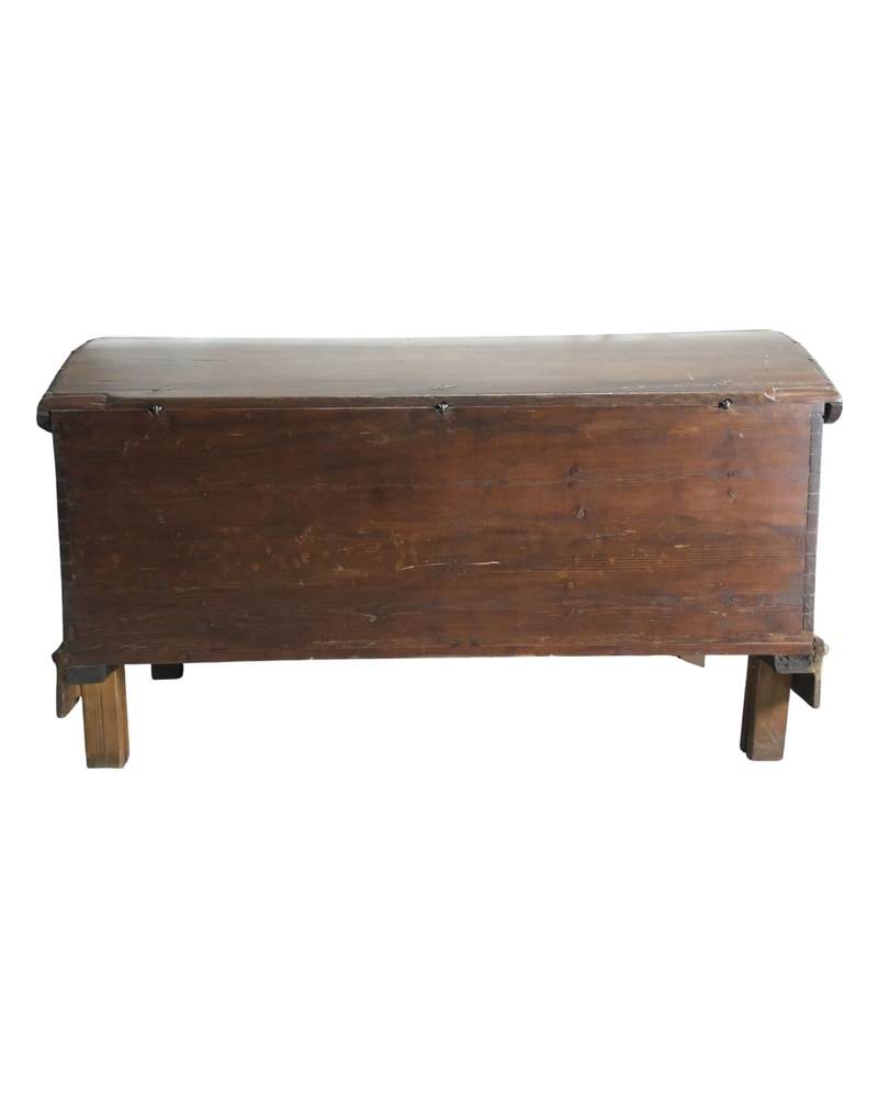 18th Century Castilian Chest - 9/10