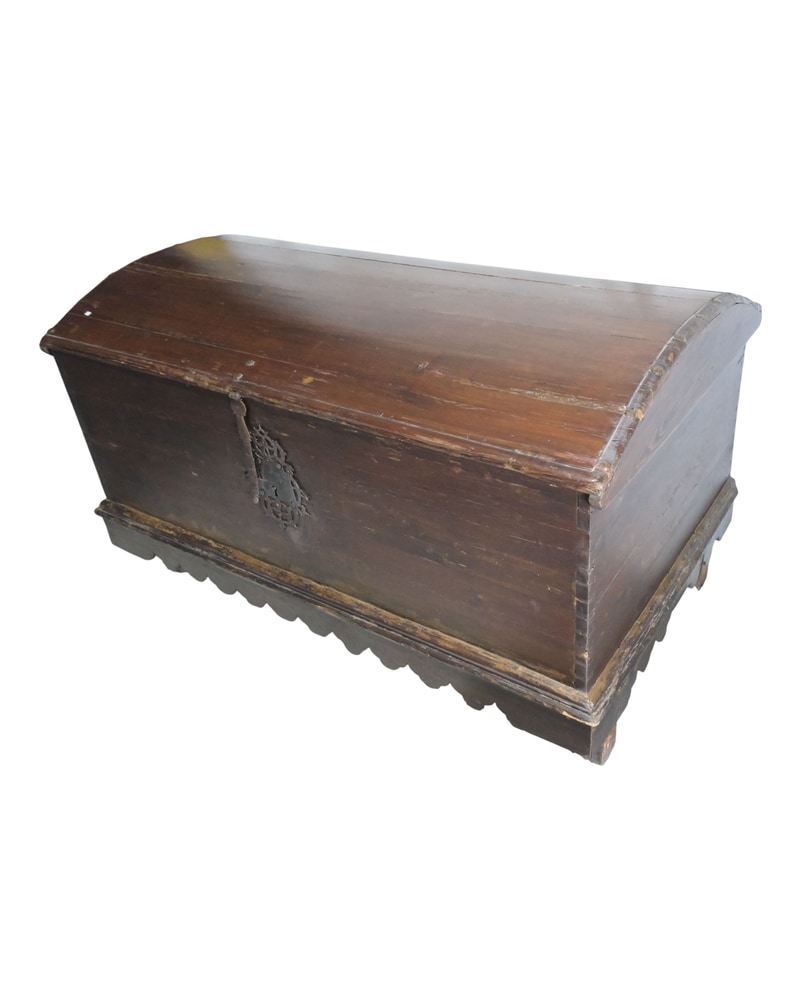 18th Century Castilian Chest - 3/10