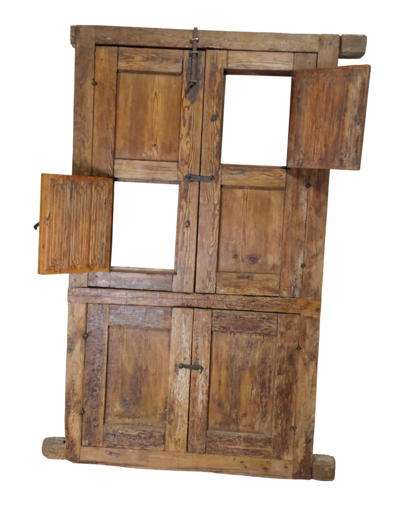 17th Century Pine Balconade with Balustrade - 12/15