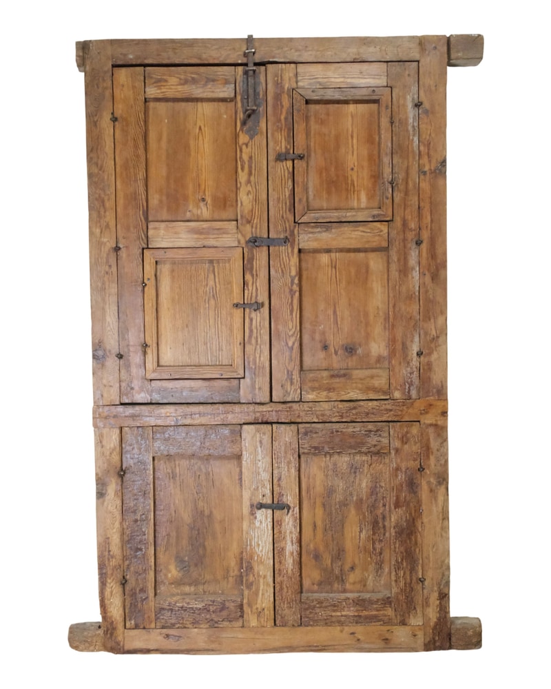 17th Century Pine Balconade with Balustrade - 8/15
