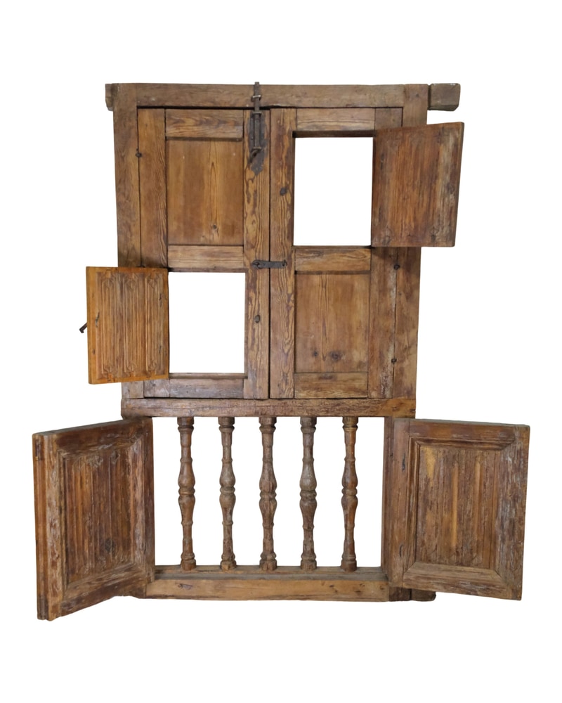 17th Century Pine Balconade with Balustrade - 2/15