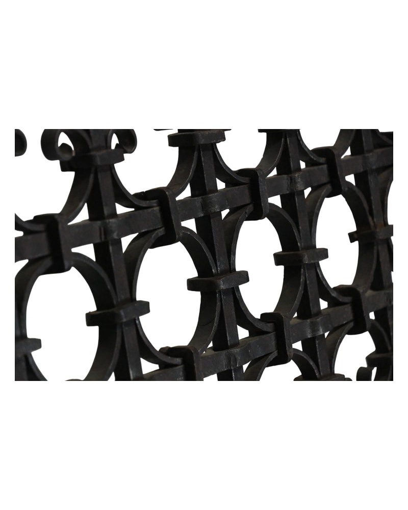 19th Century Cast Iron Grille with Motifs - 4/7