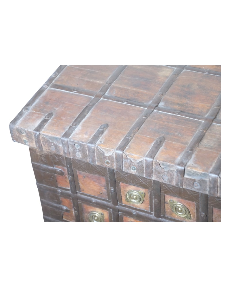 19th Century Indian Chest with Bronze Decoration - 7/8