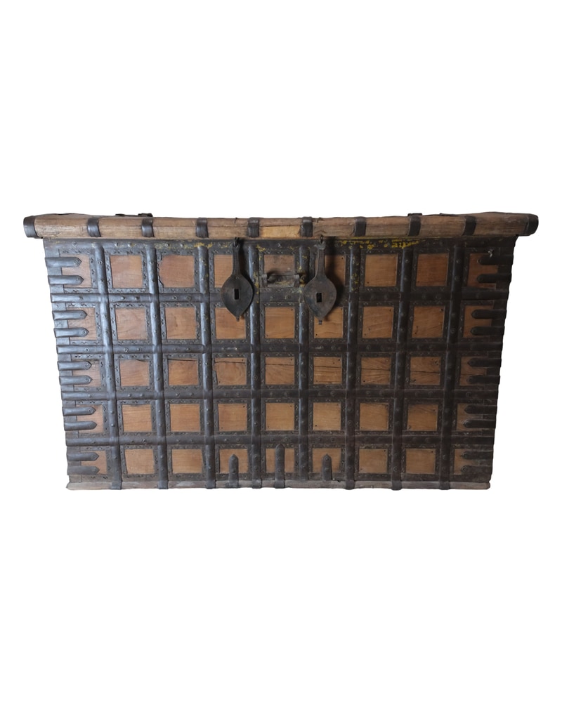 Arcón de la India del Siglo XIX