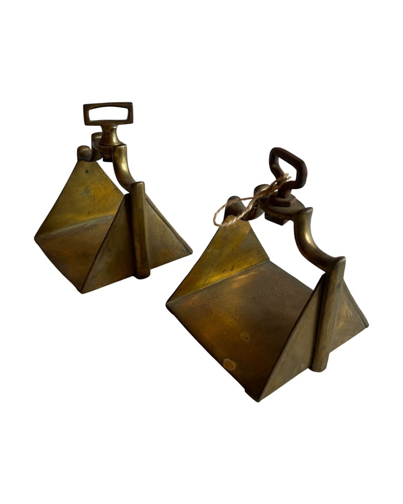 Estribos de Equitación del Siglo XIX en Bronce
