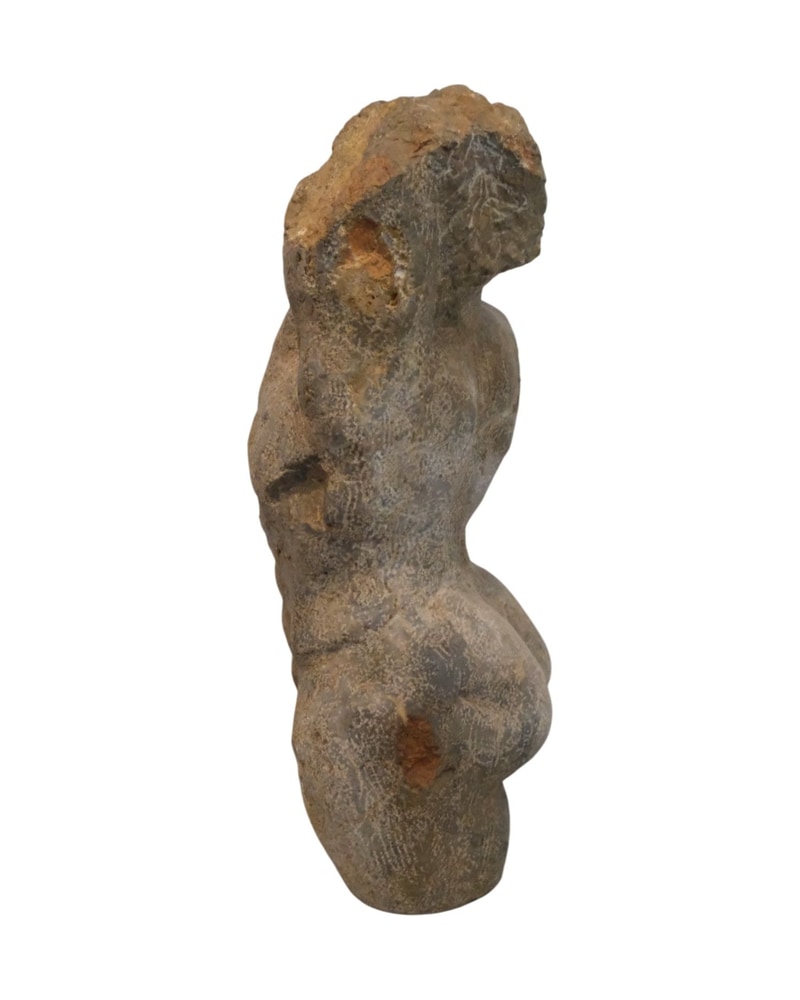 estatua-de-hombre-en-piedra-artista-aleman-mid-century-mallorca
