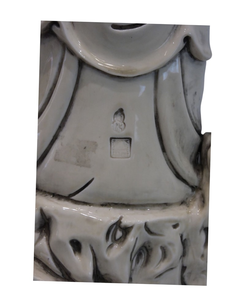 buddha-con-nino-en-ceramica-siglo-xx