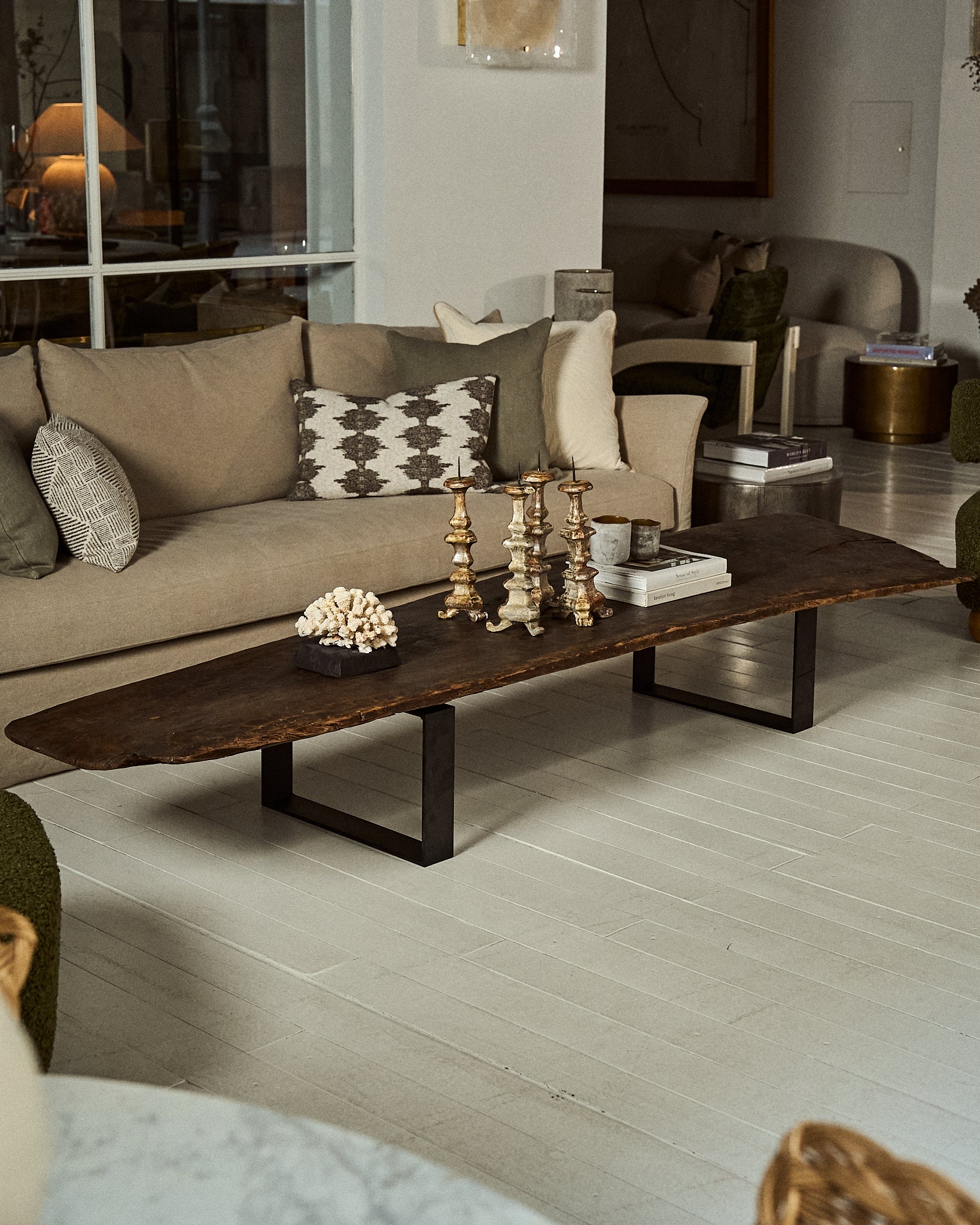 Mesa de Centro del Siglo XXI en Madera Recuperada y Hierro