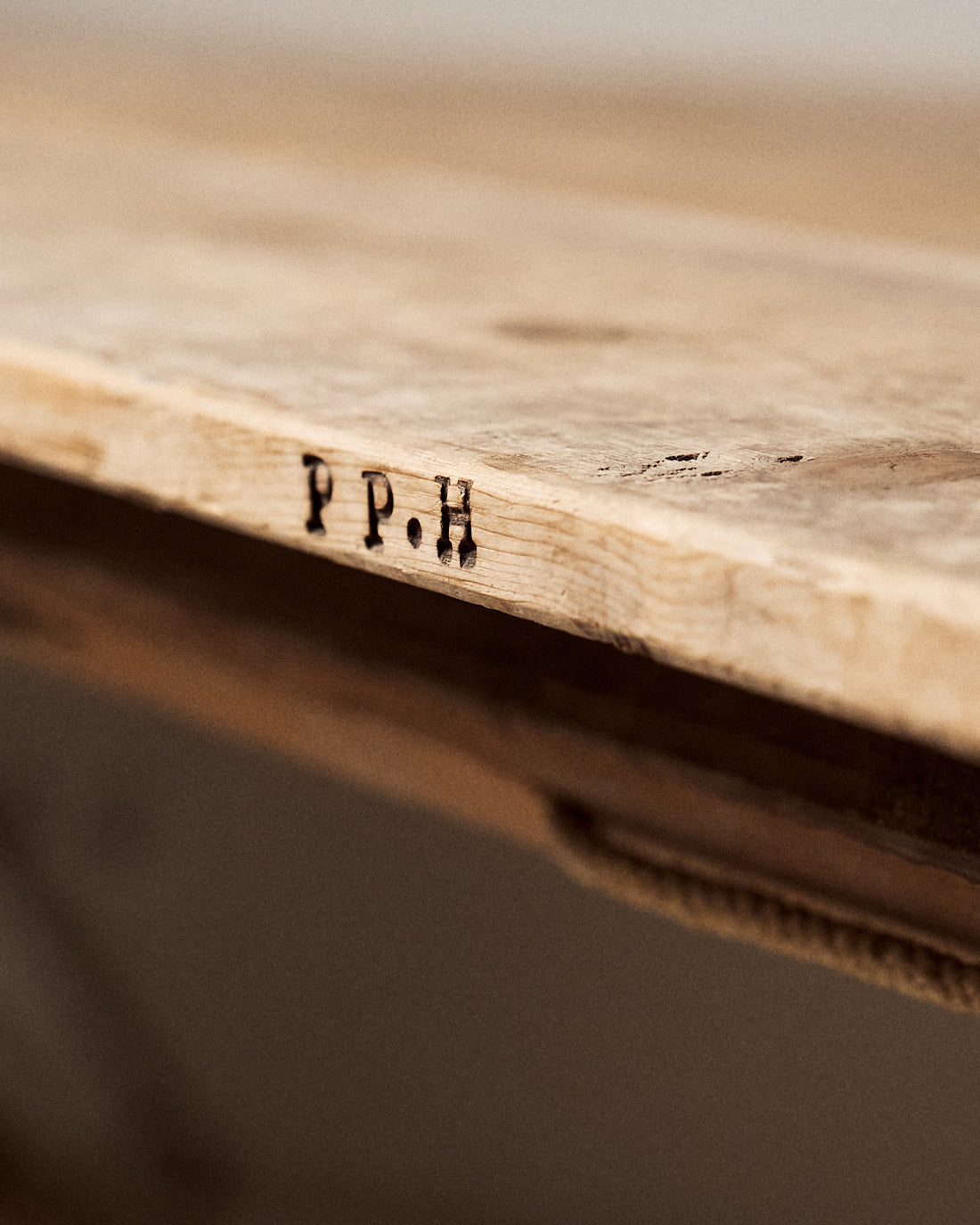 Mesa de Comedor Francesa del Siglo XX en Alerce - 3