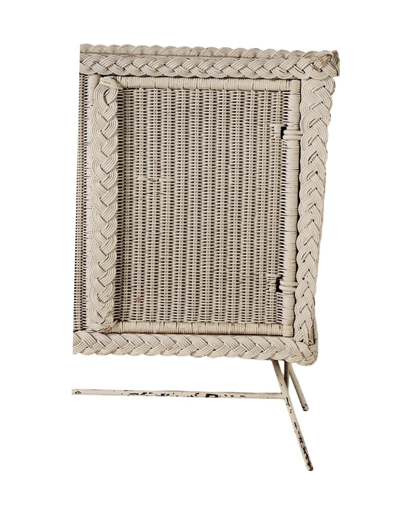 19th Century French Sideboard in White Woven Rattan - 3/5