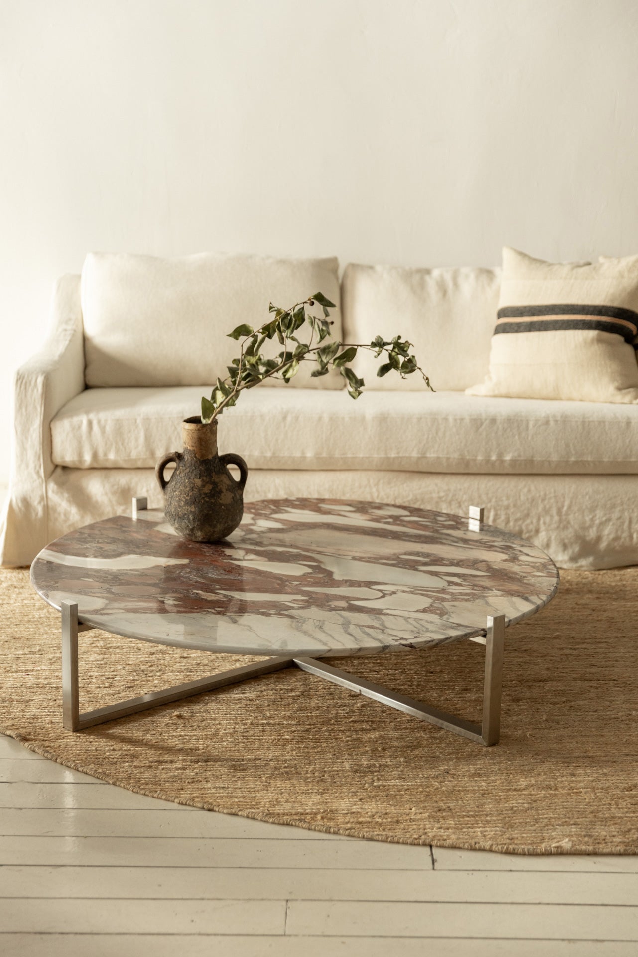 Mesa de Centro Siglo XXI en Mármol Calacatta Viola y Acero