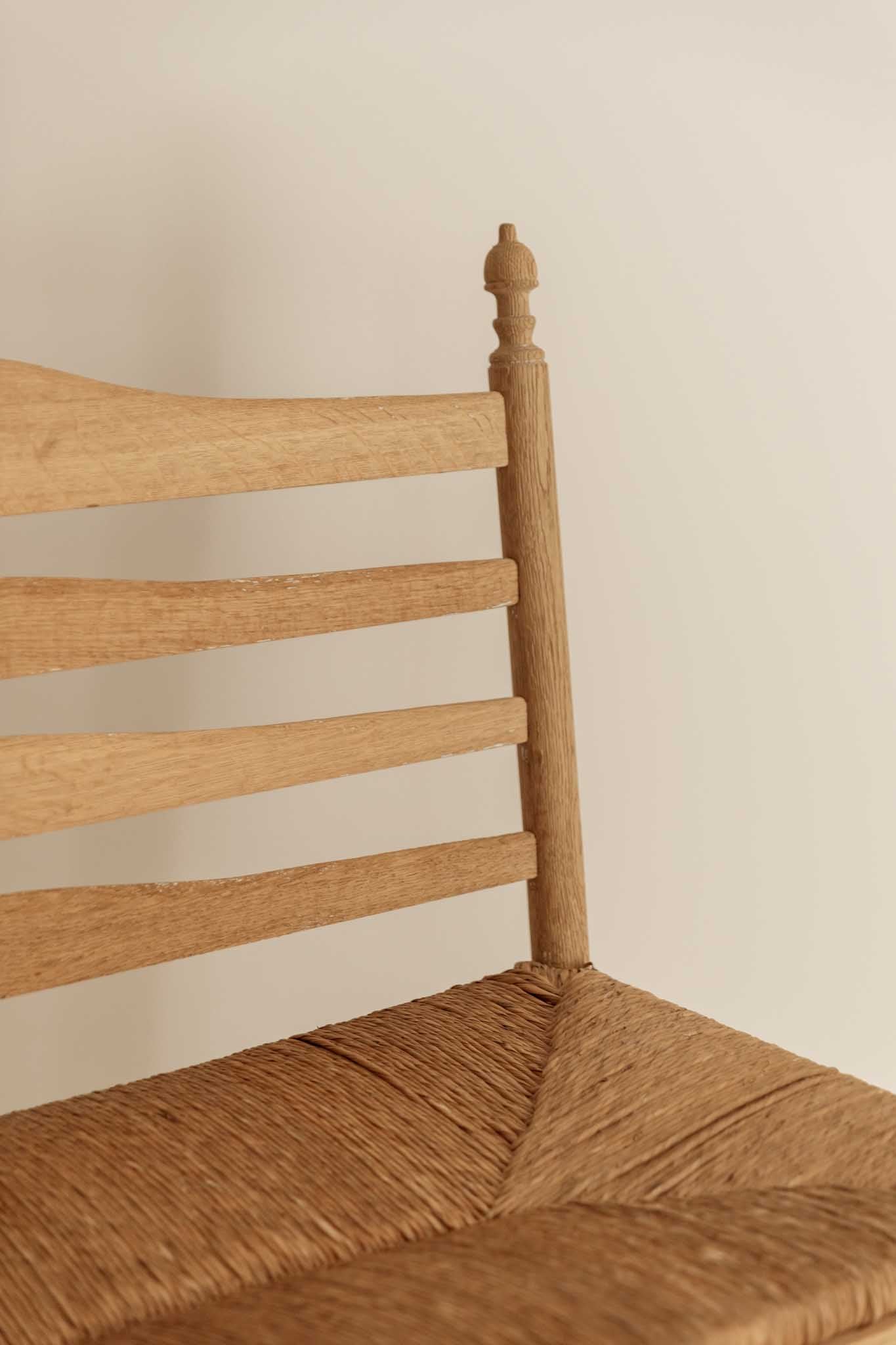 Banco del Siglo XVII en Madera Tallada y Enea - 3