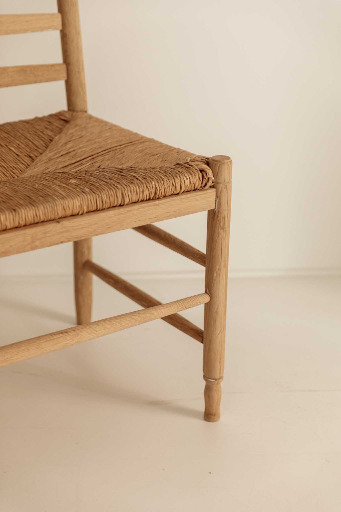 Banco del Siglo XVII en Madera Tallada y Enea - 4