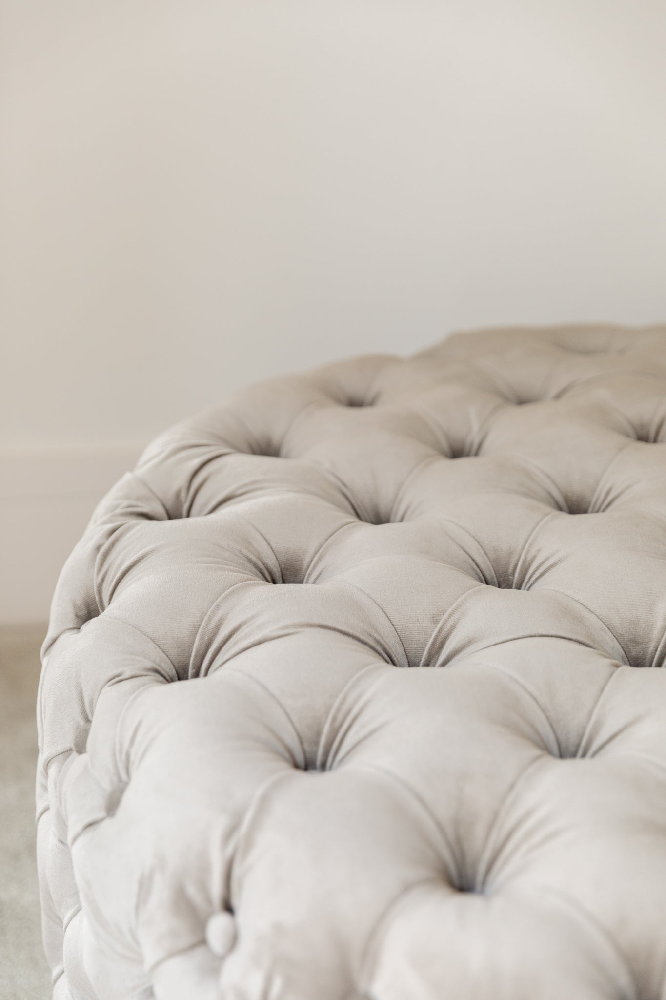 Puff Capitonné del Siglo XXI en Terciopelo - 2