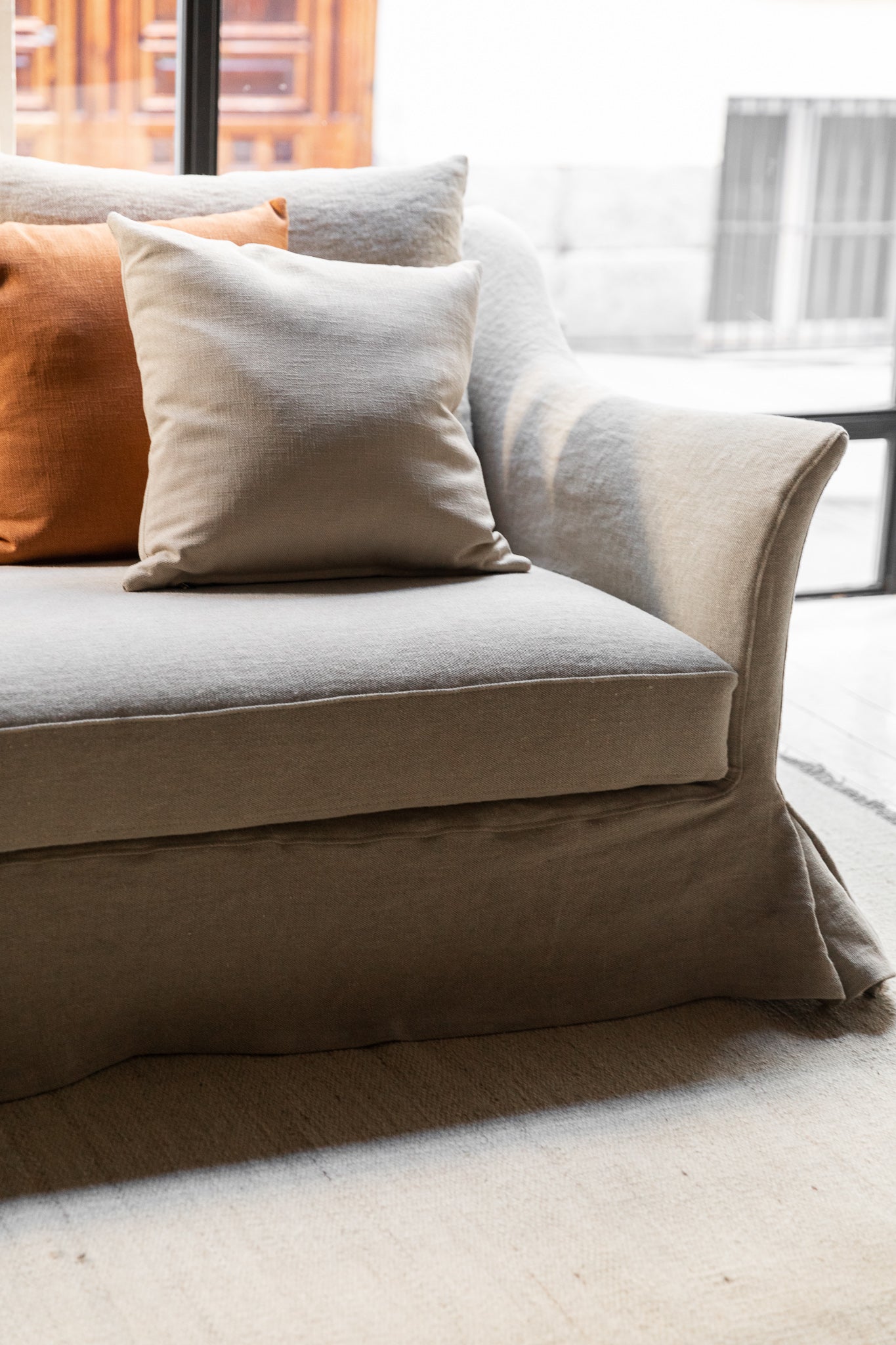 Sofá de Lino Desenfundable del Siglo XXI con Brazo Curvo - 11