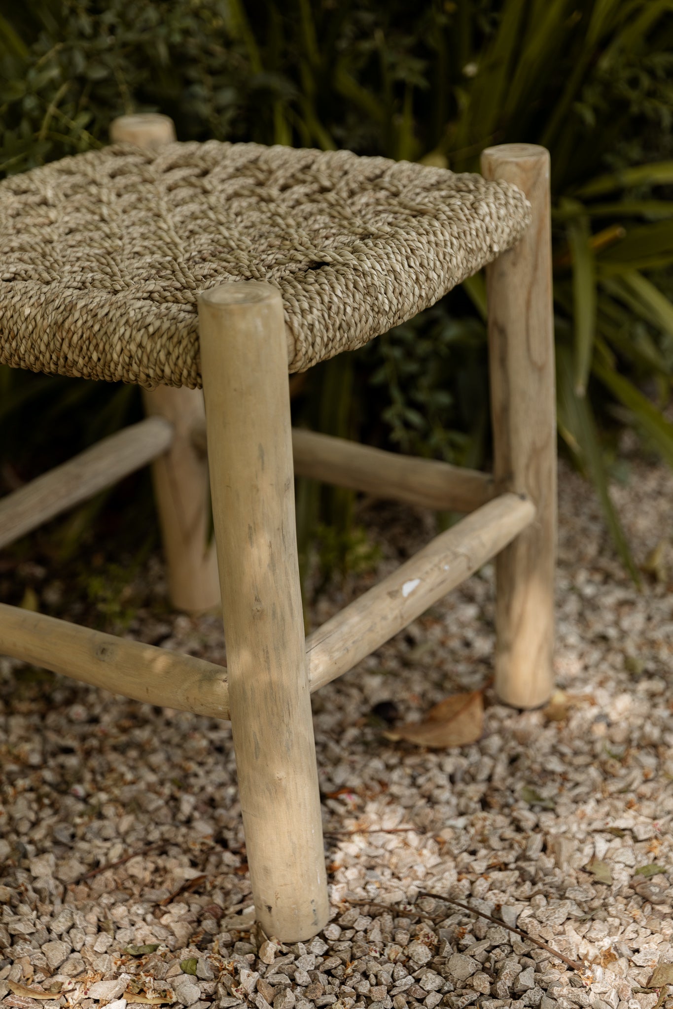 Taburete del Siglo XXI en Teca y Fibra Natural - 4