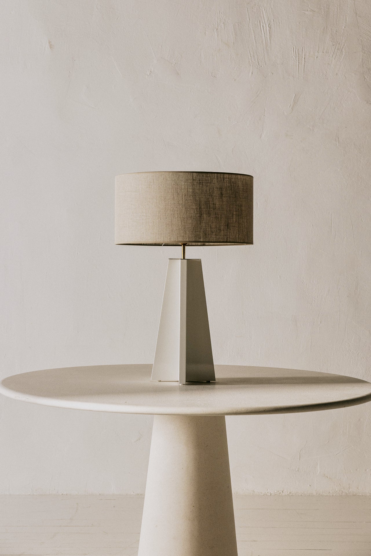 Base de Lámpara Aspa del Siglo XXI en Laca Blanca