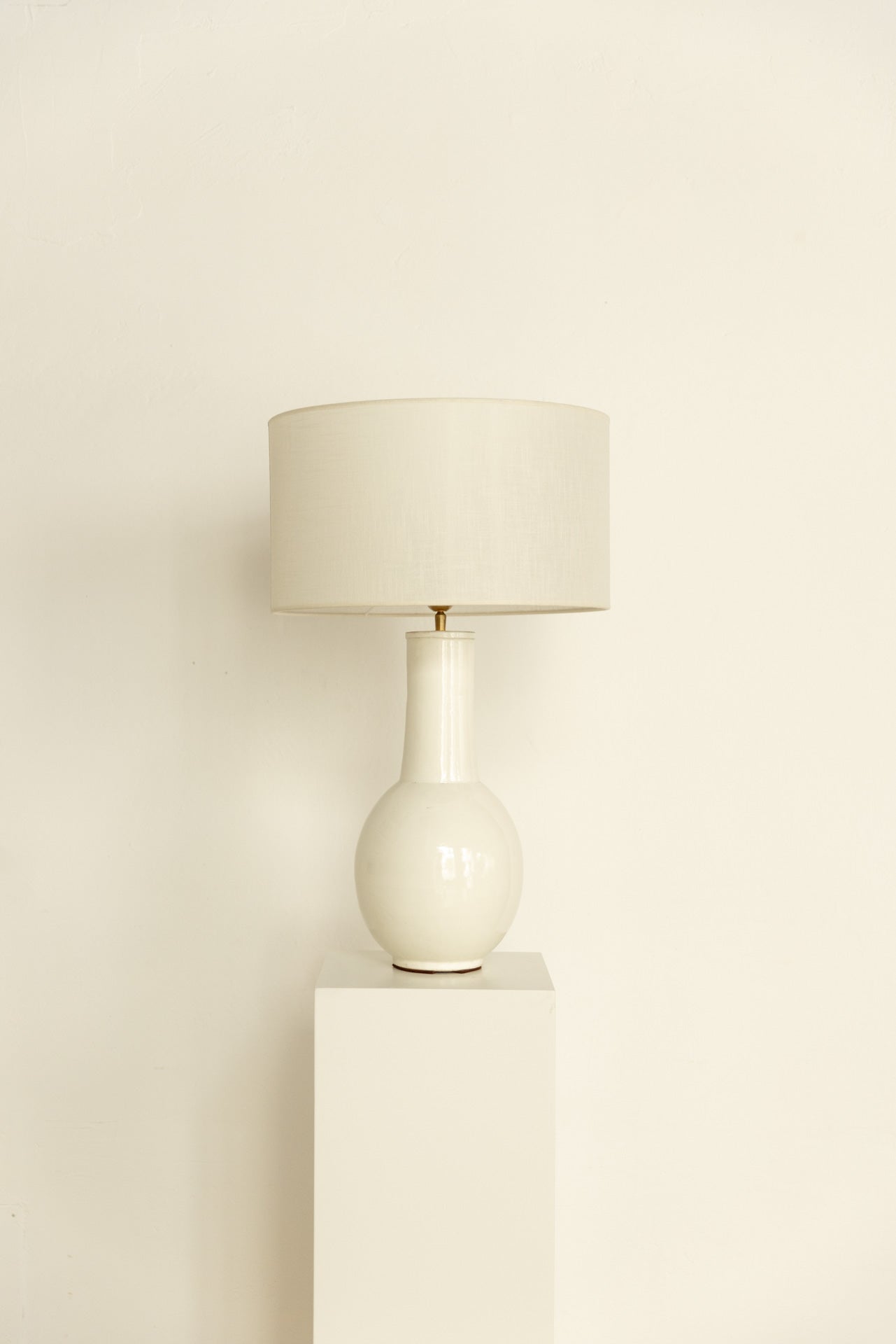 Base de Lámpara Cerámica del Siglo XXI en Color Crema