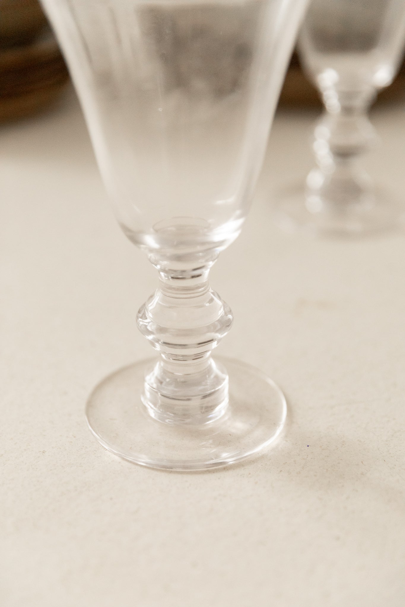 Copa de Vino del Siglo XXI con Fuste Tallado - 3