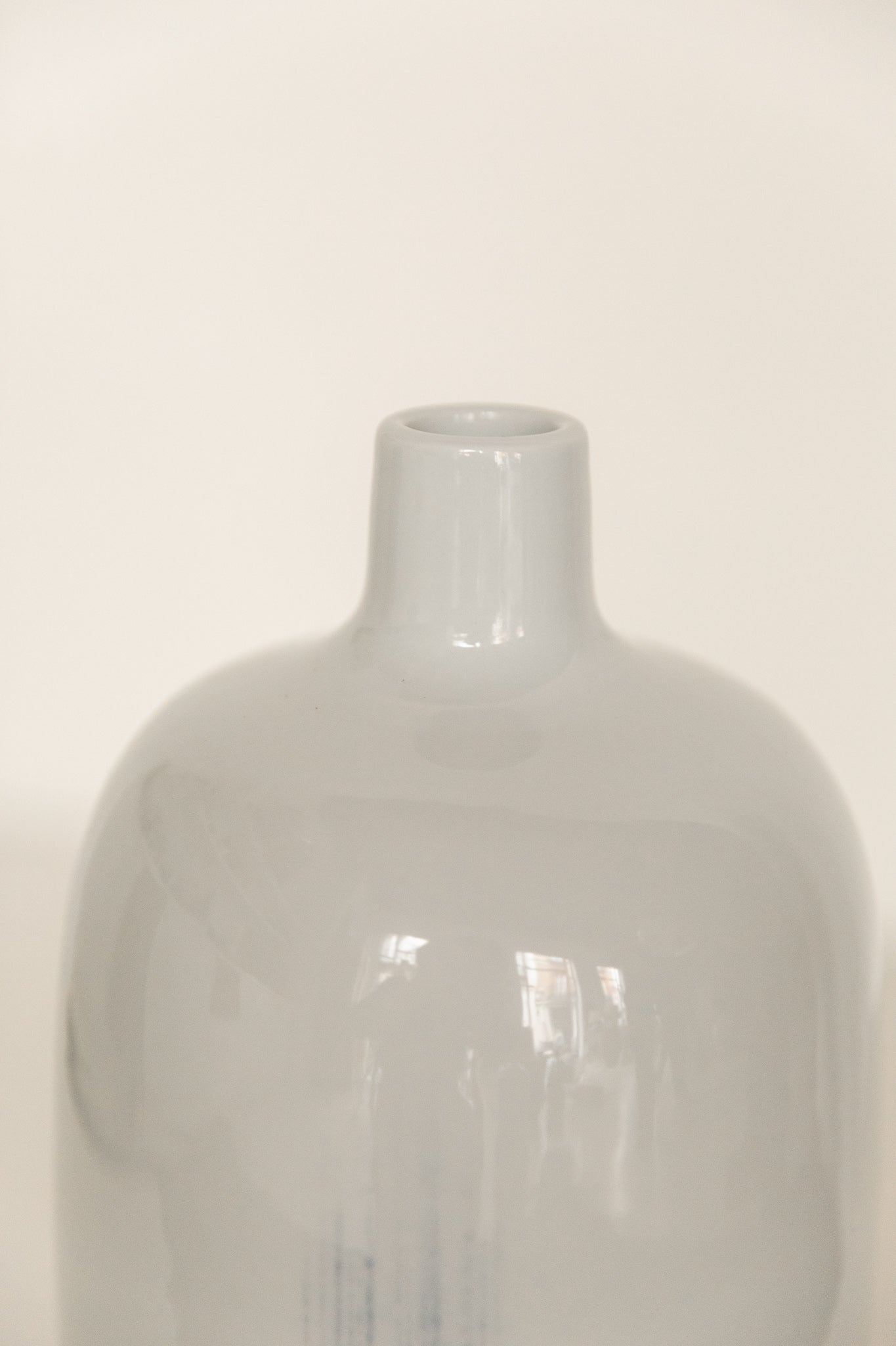 Jarrón de Porcelana del Siglo XXI en Blanco y Azul - 4