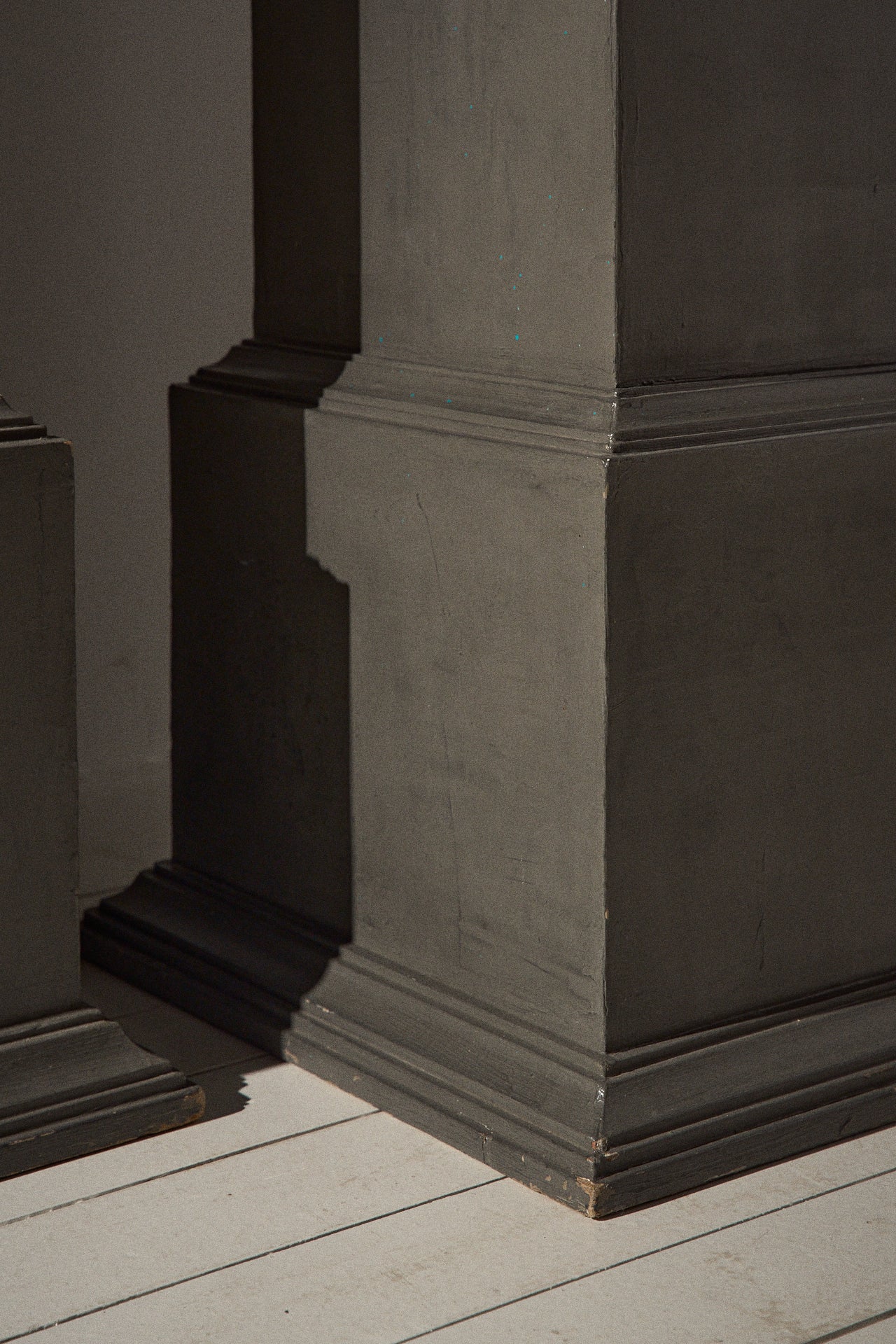 Peanas Francesas del Siglo XIX en Madera Maciza Verde - 4