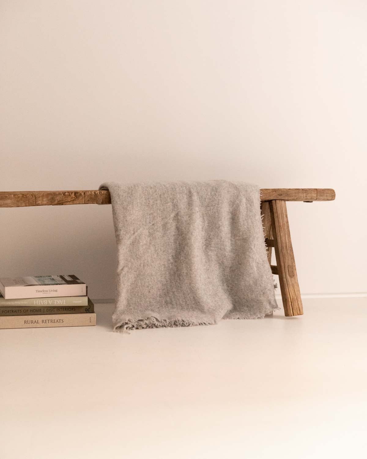 Plaid del Siglo XXI en 100% Cashmere Gris