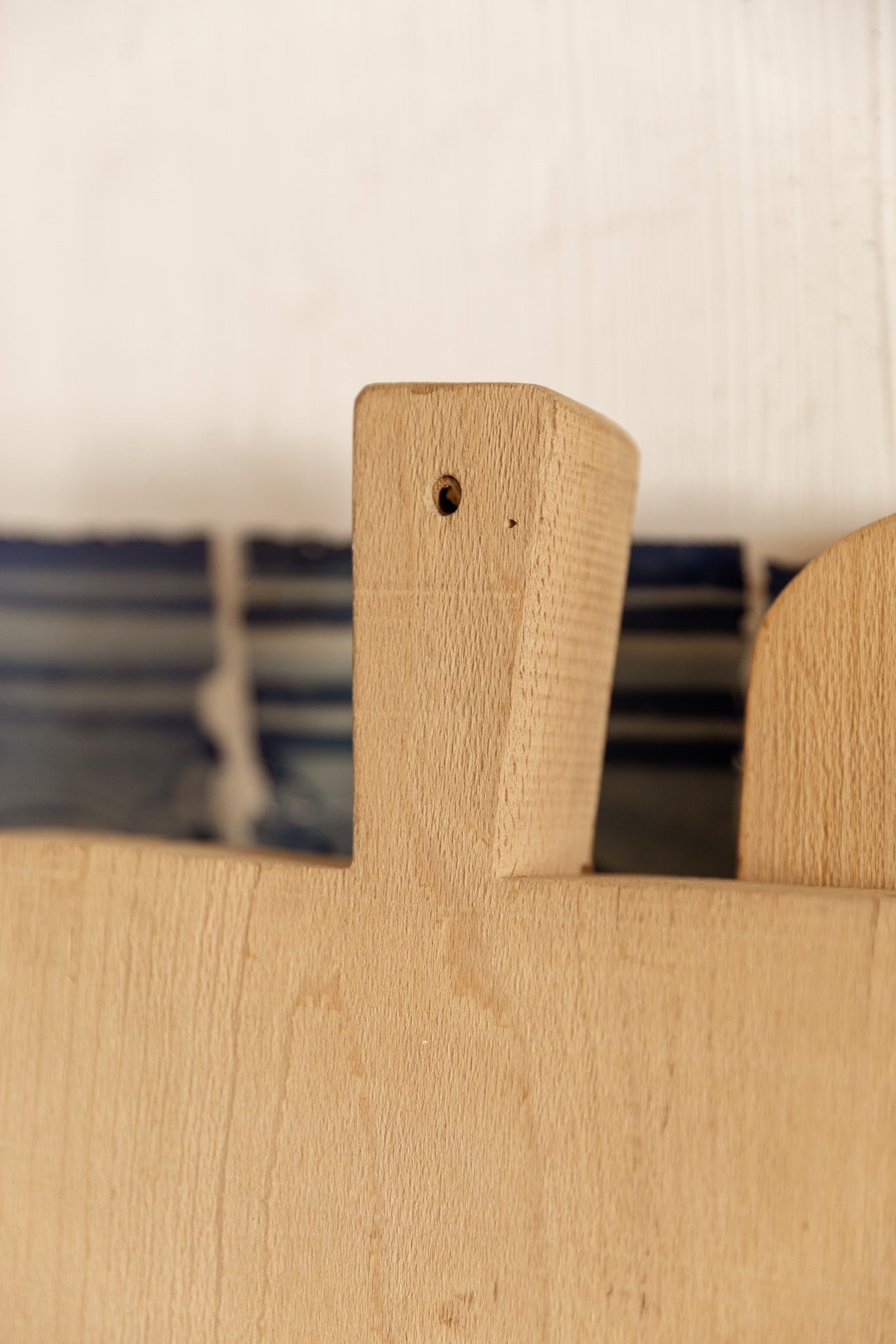 Tabla de Madera Maciza del Siglo XX con Mango - 2