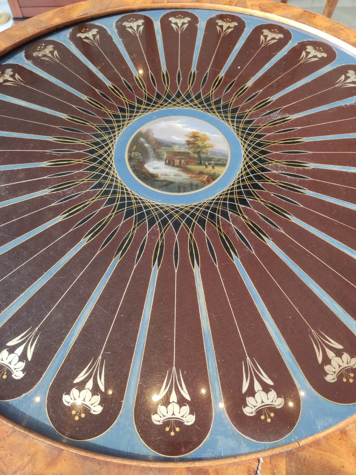 Mesa de Caoba del Siglo XIX en Cristal Pintado al Revés - Photo 6 of 8