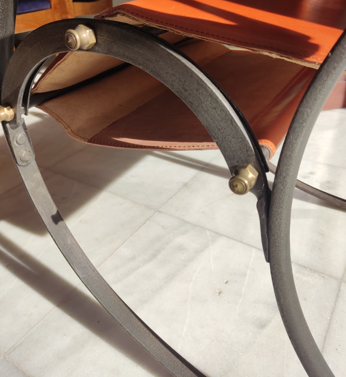 Sillón mecedor Winfield del Siglo XIX en Hierro Forjado y Cuero - Photo 6 of 6