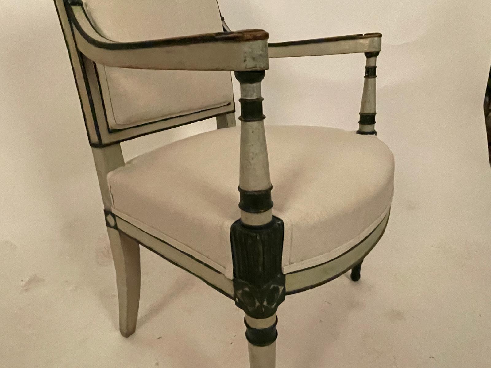 Pareja de sillones del Siglo XVIII en Madera Pintada - Photo 3 of 8