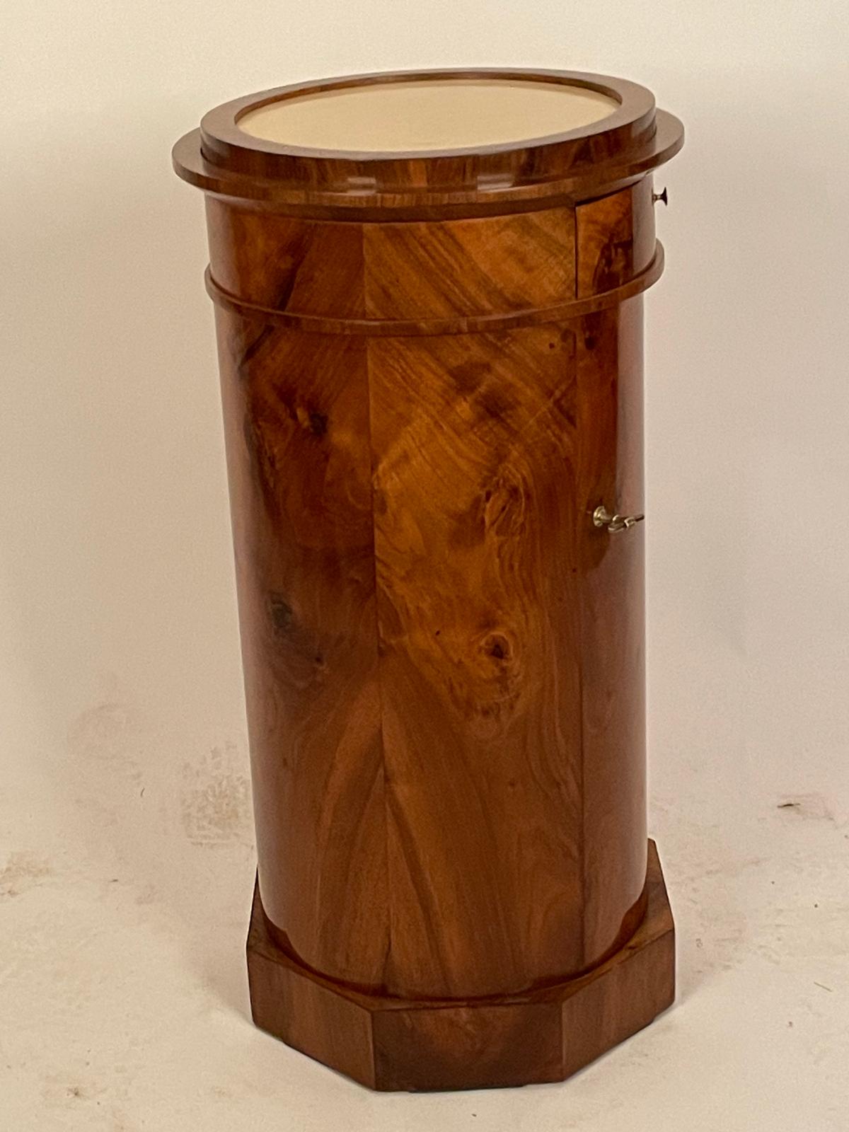 Armario Columna del Siglo XIX en Nogal y Pizarra - Photo 5 of 6