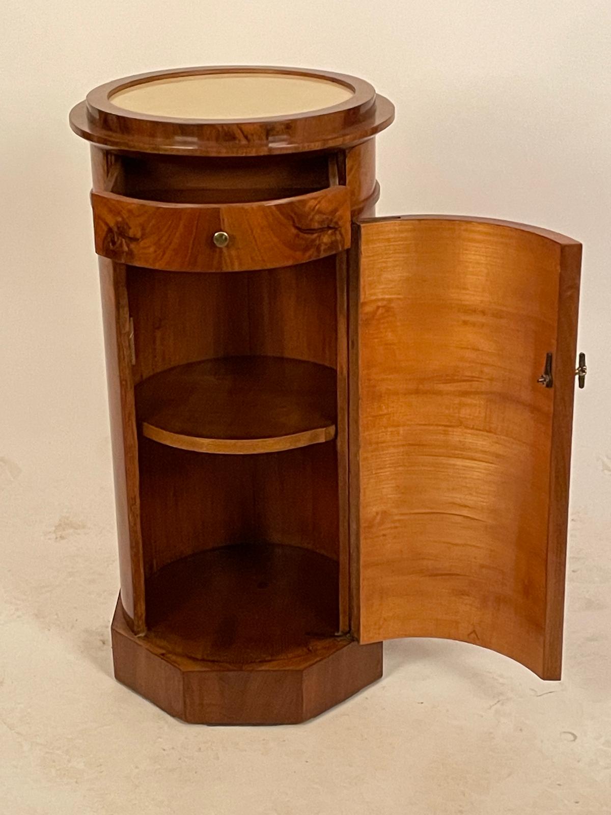 Somno – Säulenschrank del Siglo XIX en Nuez y Pizarra - Photo 3 of 6