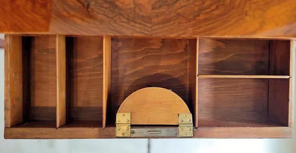 Mesa de Costura de Nogal del Siglo XIX - Photo 3 of 7