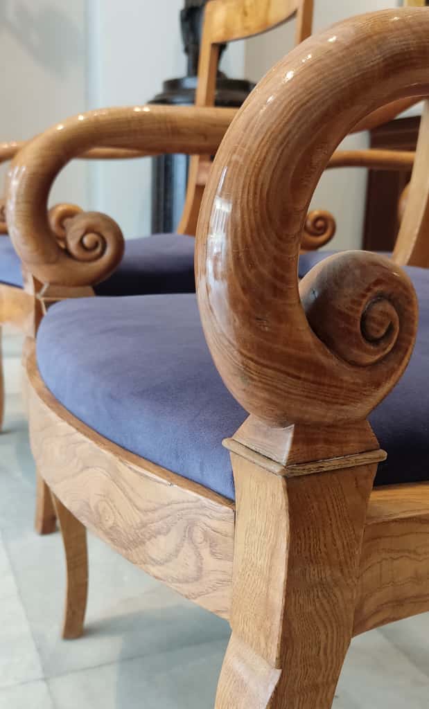 Conjunto de Ocho Sillones de Fresno del Siglo XIX - Photo 2 of 6