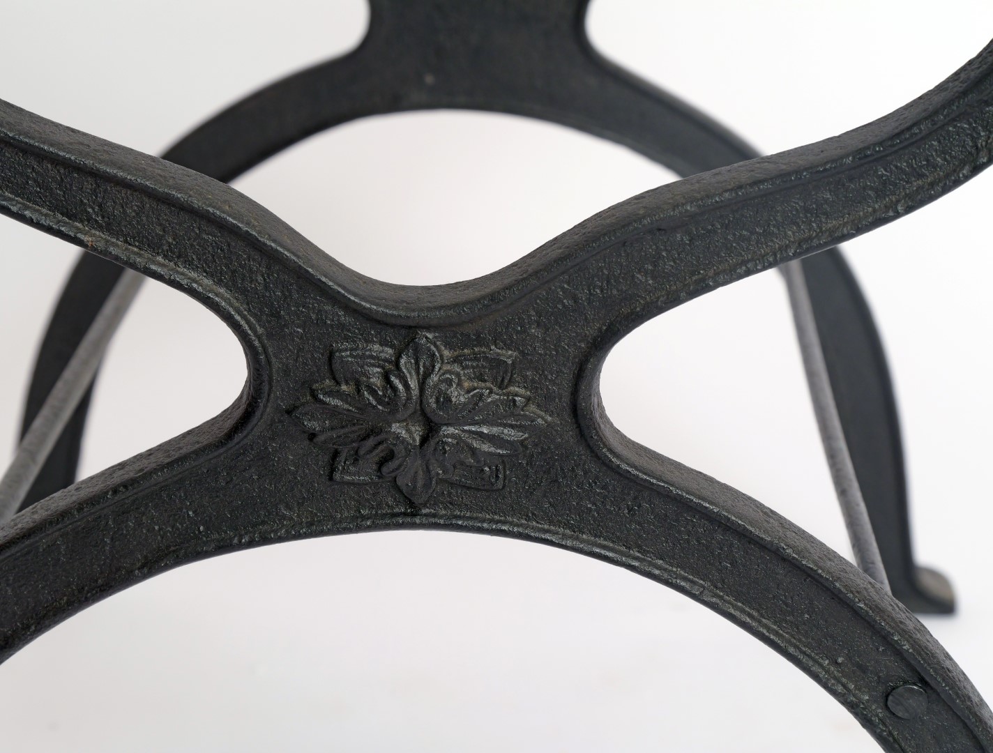 Taburete de Hierro del Siglo XIX según diseño de Karl Friedrich Schinkel - Photo 5 of 5