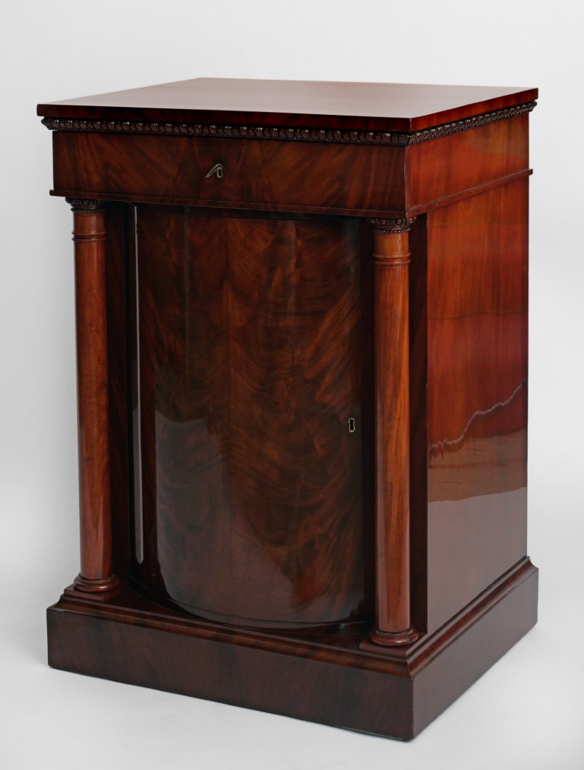 Pares de Armarios de Columna del Siglo XIX en Caoba - Photo 8 of 9