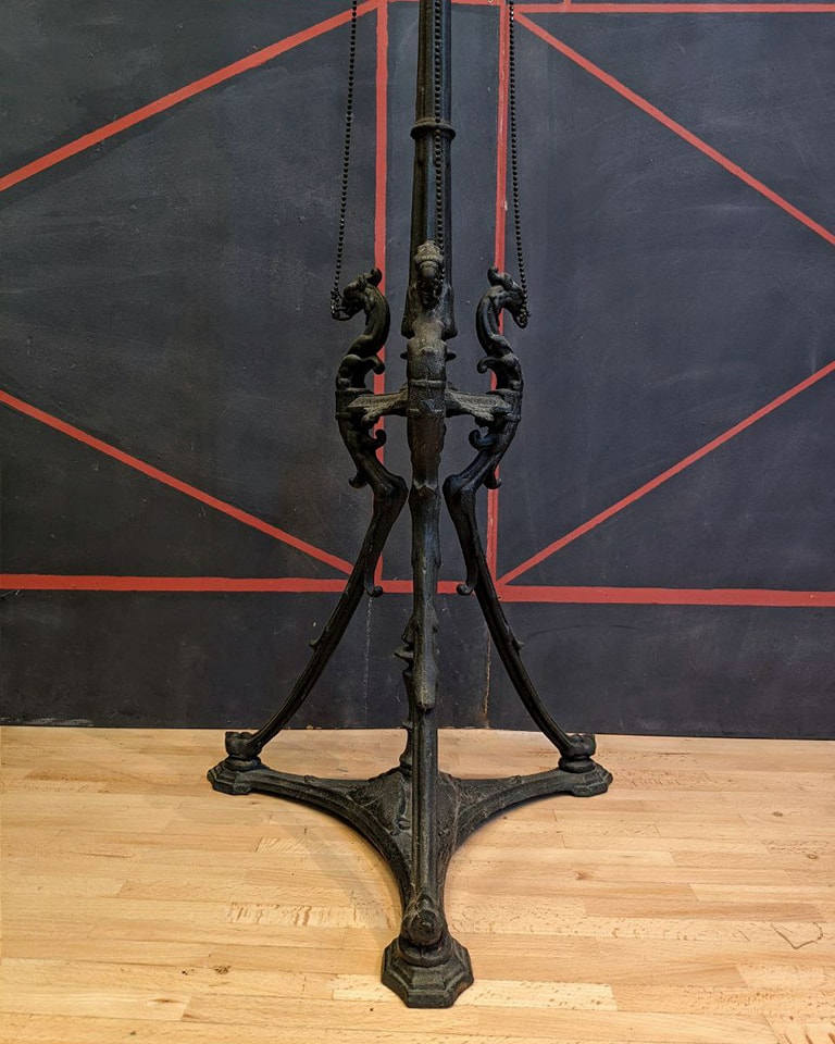 Postament de Hierro del Siglo XIX - Photo 2 of 4