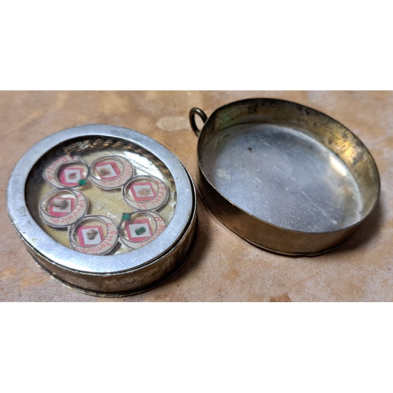 Antique reliquary with 6 relics of saints ecclesiastical case 19th century - 7/10