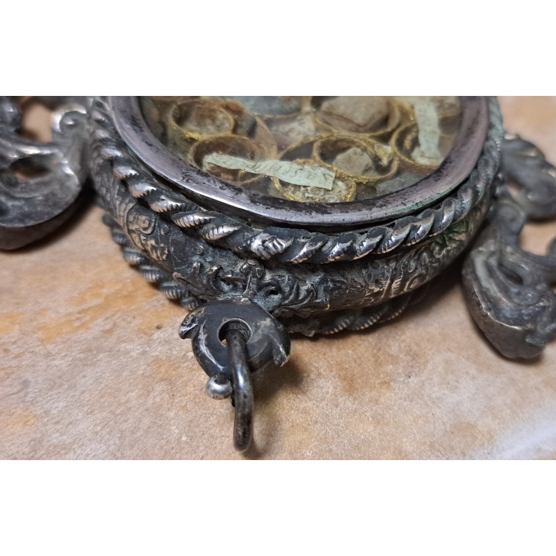 Large Baroque Reliquary 18th Century, silver with multiple relics of saints - 11/12