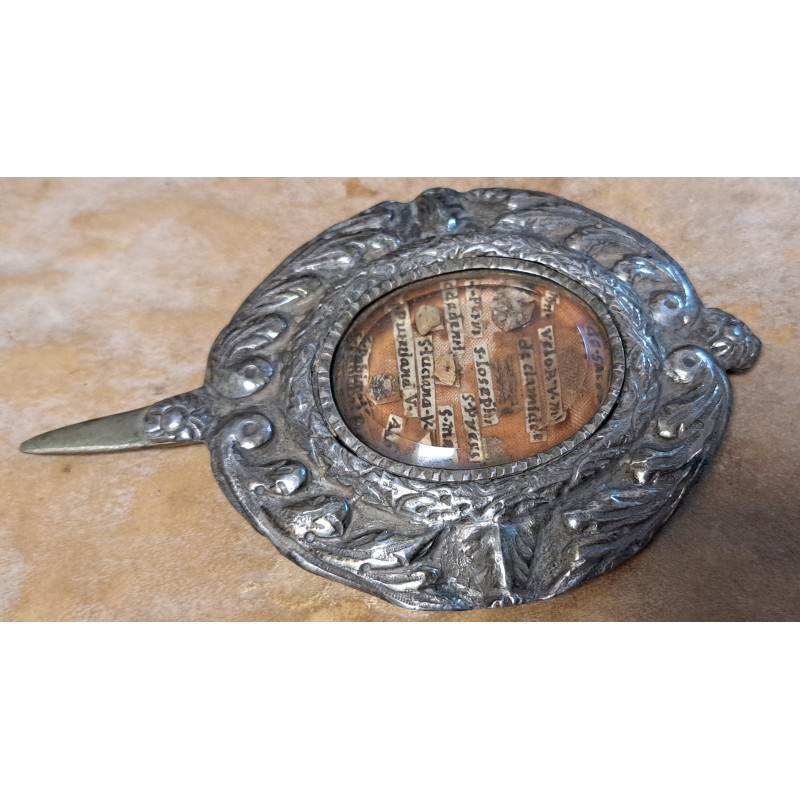 Multiple reliquary and original Vatican wax seal. Silver, relic authentication. 17th–18th century - 3/9
