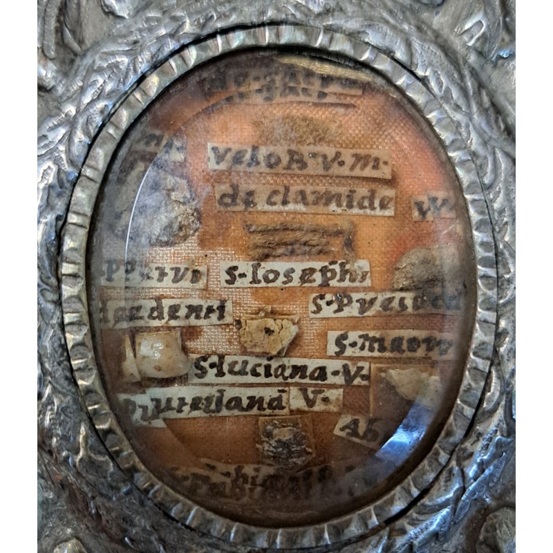 Multiple reliquary and original Vatican wax seal. Silver, relic authentication. 17th–18th century - 4/9