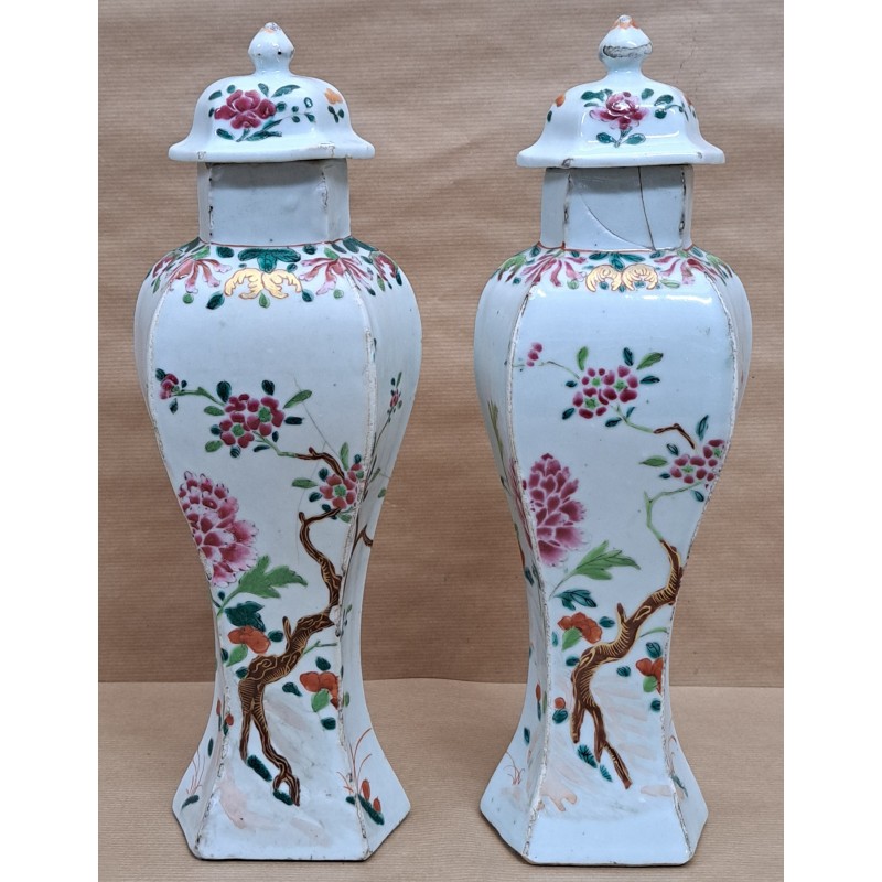 Pair of 19th Century Vases – Chinese Porcelain – Guangxu Dynasty