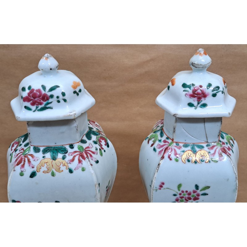 Pair of 19th Century Vases – Chinese Porcelain – Guangxu Dynasty - 8/12